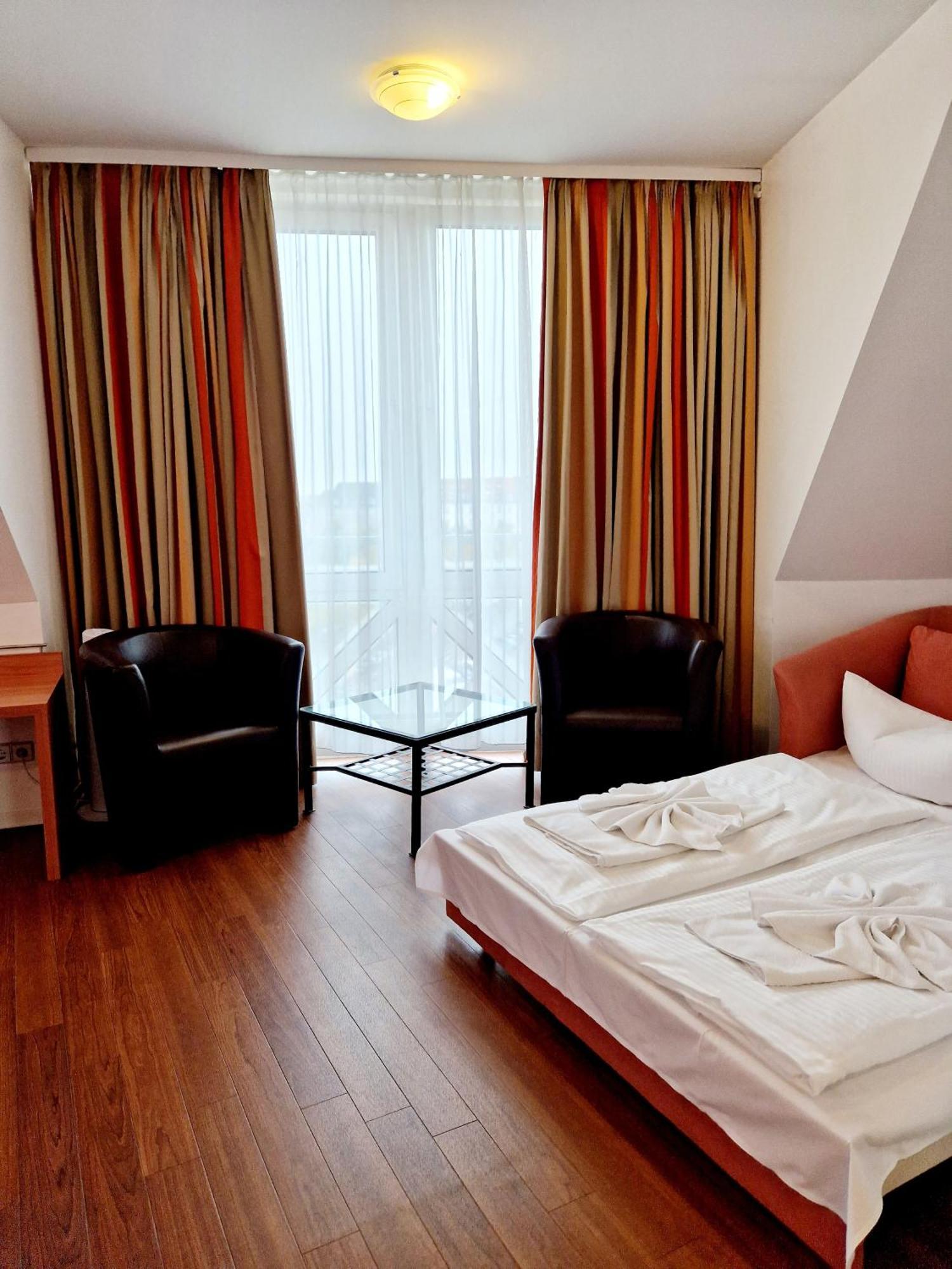 Hotel Kaiser Berlin Exterior photo